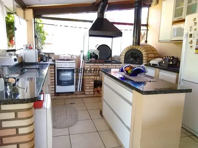 Chácara com 1000m² 3 quartos e 2 banheiros, à venda, no bairro Terras de Itaici em Indaiatuba