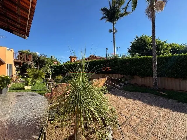 Chácara com 1000m² 3 quartos e 6 banheiros, à venda, no bairro Terras de Itaici em Indaiatuba