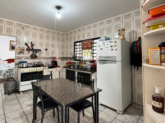Chácara com 1039m² 2 quartos e 1 banheiro, à venda, no bairro Colinas de Indaiatuba II em Indaiatuba