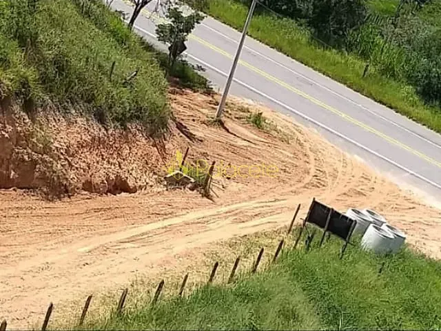 Chácara com 1000m², à venda, no bairro Centro em São Luiz Do Paraitinga