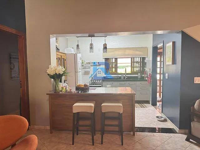 Chácara com 2108m² 3 quartos e 2 banheiros, à venda, no bairro Capela do Barreiro em Itatiba