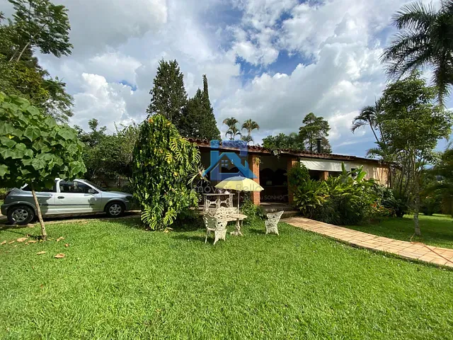 Chácara com 2000m² 3 quartos e 3 banheiros, à venda, no bairro Recanto dos Pássaros em Itatiba