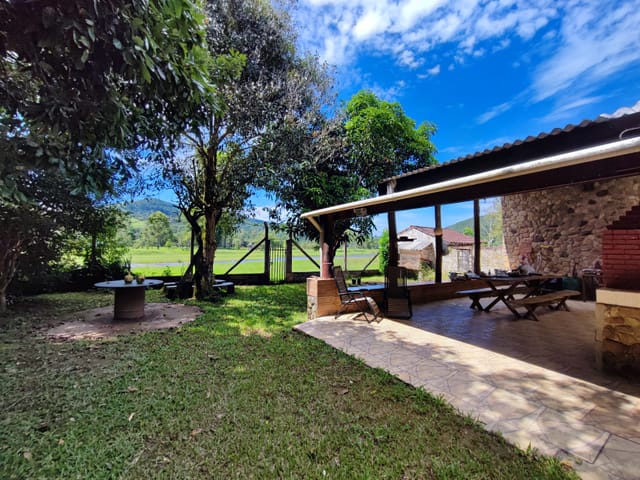 Chácara com 1200m² 2 quartos e 1 banheiro, à venda, no bairro Ribeirão Grande em Pindamonhangaba