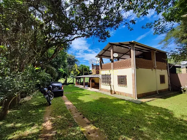 Chácara com 1200m² 2 quartos e 1 banheiro, à venda, no bairro Ribeirão Grande em Pindamonhangaba
