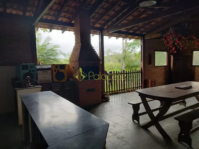 Chácara com 24000m² 5 quartos e 5 banheiros, à venda, no bairro Pinga em Pindamonhangaba