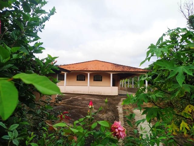 Chácara com 96800m² 3 quartos e 3 banheiros, à venda, no bairro Zona Rural em São Luiz Do Paraitinga