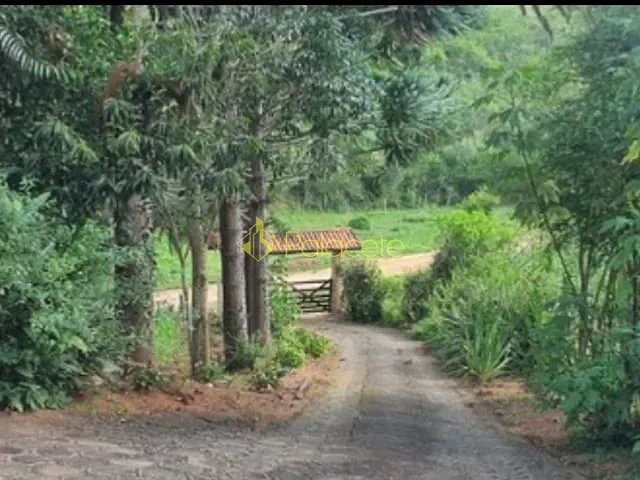 Chácara com 96800m² 3 quartos e 3 banheiros, à venda, no bairro Zona Rural em São Luiz Do Paraitinga