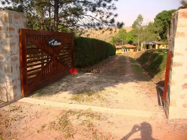 Chácara 6 quartos e 1 banheiro, à venda, no bairro Bairro Pedras de Ouro em Itatiba