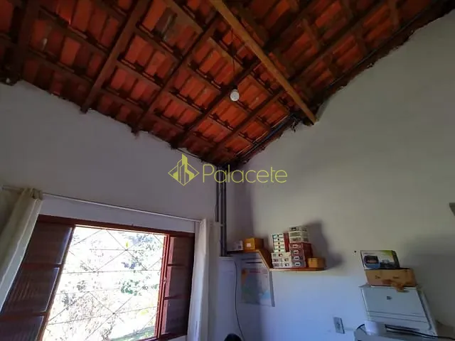Chácara com 32900m² 3 quartos e 5 banheiros, à venda, no bairro Barreiro em Taubaté