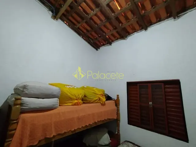 Chácara com 32900m² 3 quartos e 5 banheiros, à venda, no bairro Barreiro em Taubaté