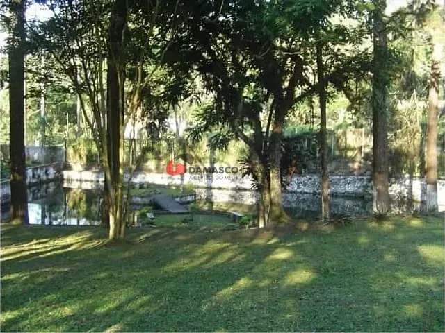 Chácara com 9800m² 3 quartos e 2 banheiros, à venda, no bairro Chácara Rosalina em Ribeirão Pires