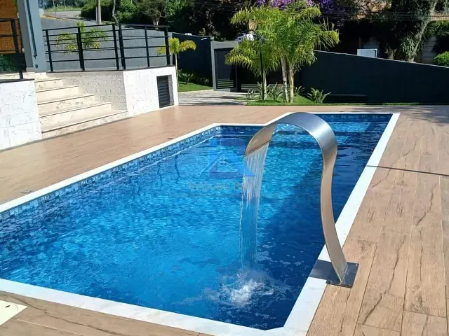 Chácara com 1500m², à venda, no bairro Jardim Leonor em Itatiba