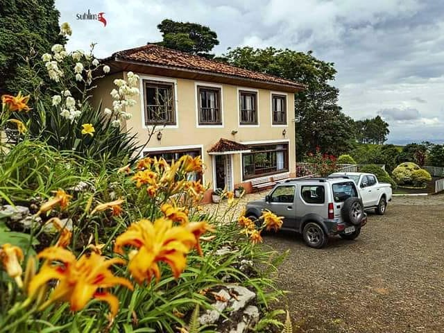 Chácara com 20000m² 9 quartos e 11 banheiros, à venda, no bairro Zona Rural em Guaratinguetá