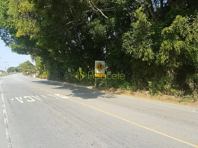 Chácara com 20500m², à venda, no bairro Bonsucesso em Pindamonhangaba
