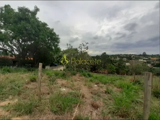 Chácara com 1040m², à venda, no bairro Loteamento Chácaras Ingrid em Taubaté