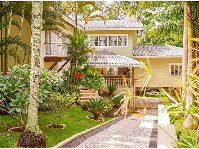 Chácara com 1457m² 4 quartos e 6 banheiros, à venda, no bairro Caraguatá em Mairiporã