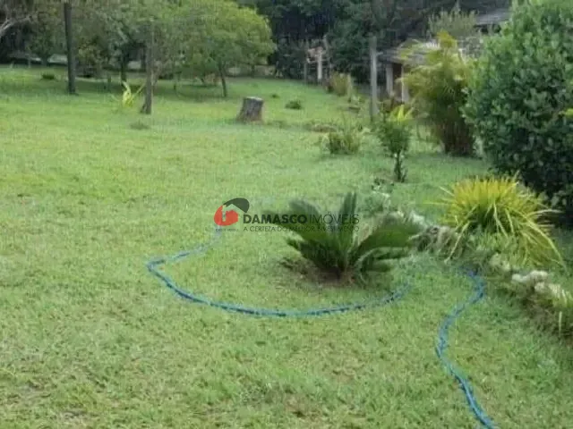 Chácara 3 quartos e 3 banheiros, à venda, no bairro SARAPUI em Sarapuí