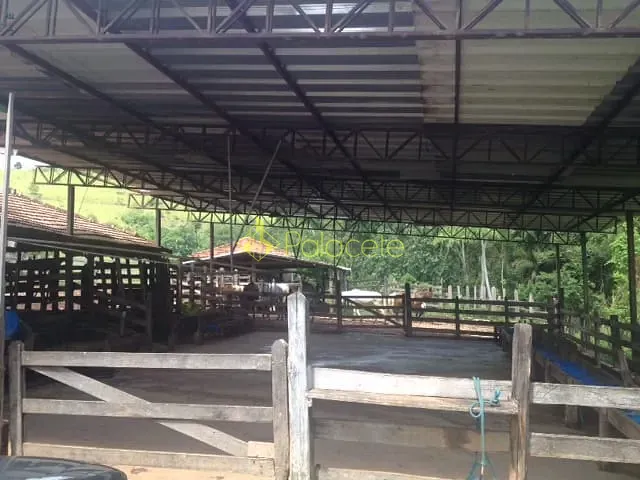 Chácara com 4873880m² 3 quartos e 2 banheiros, à venda, no bairro Registro em Taubaté