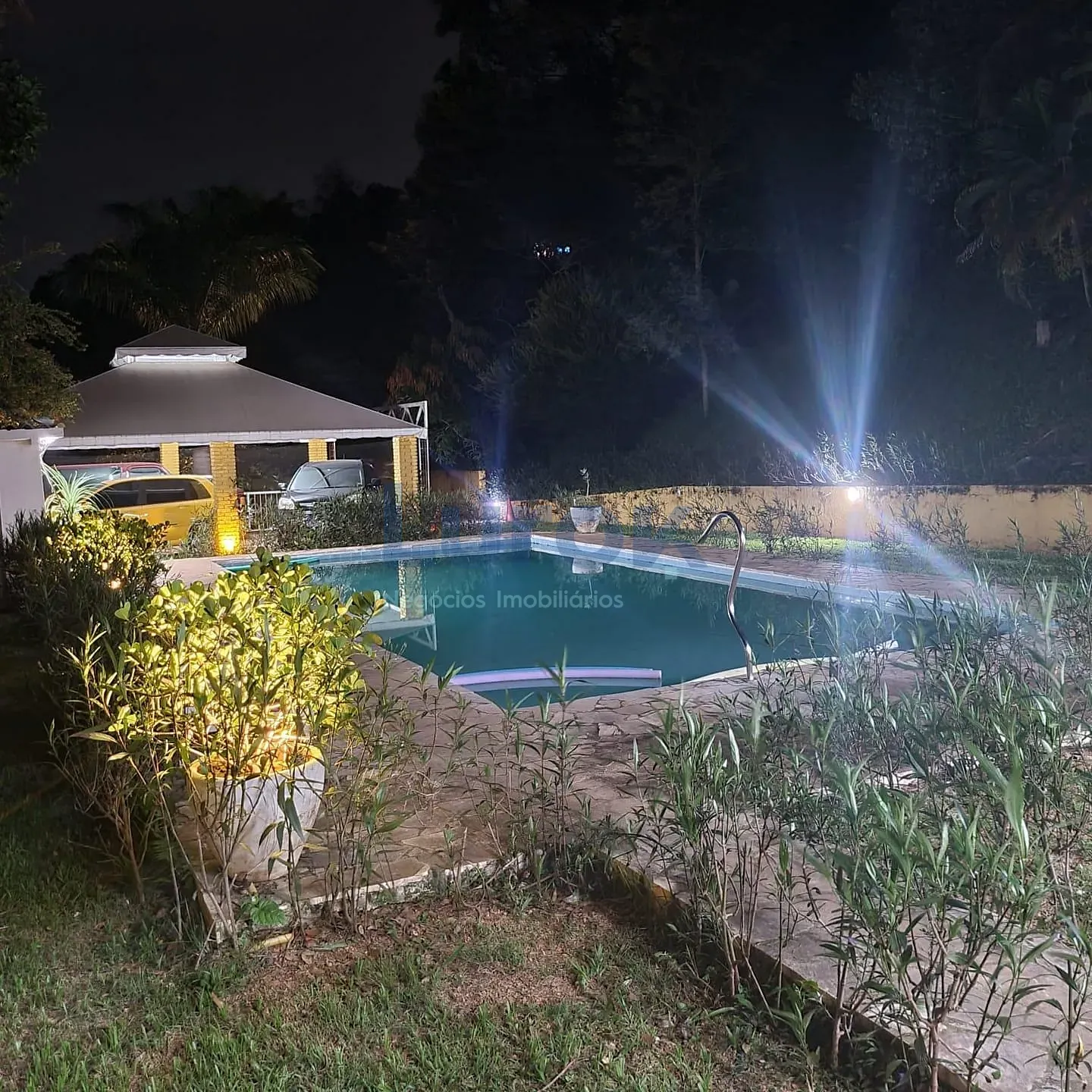 Chácara, 3 quartos, 4040 m² - Foto 1