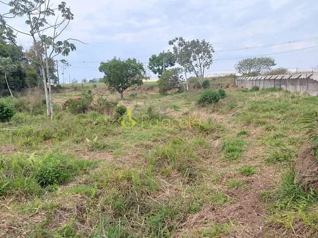 Chácara com 2663m², à venda, no bairro Cidade Nova em Pindamonhangaba