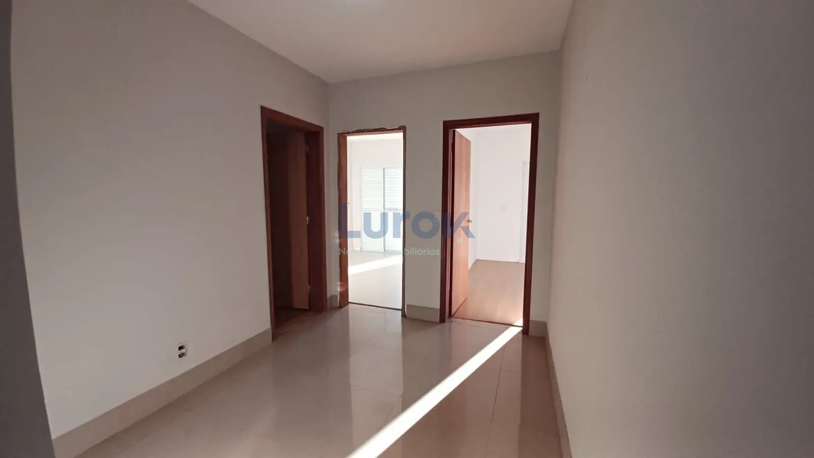 Chácara, 3 quartos, 980 m² - Foto 2