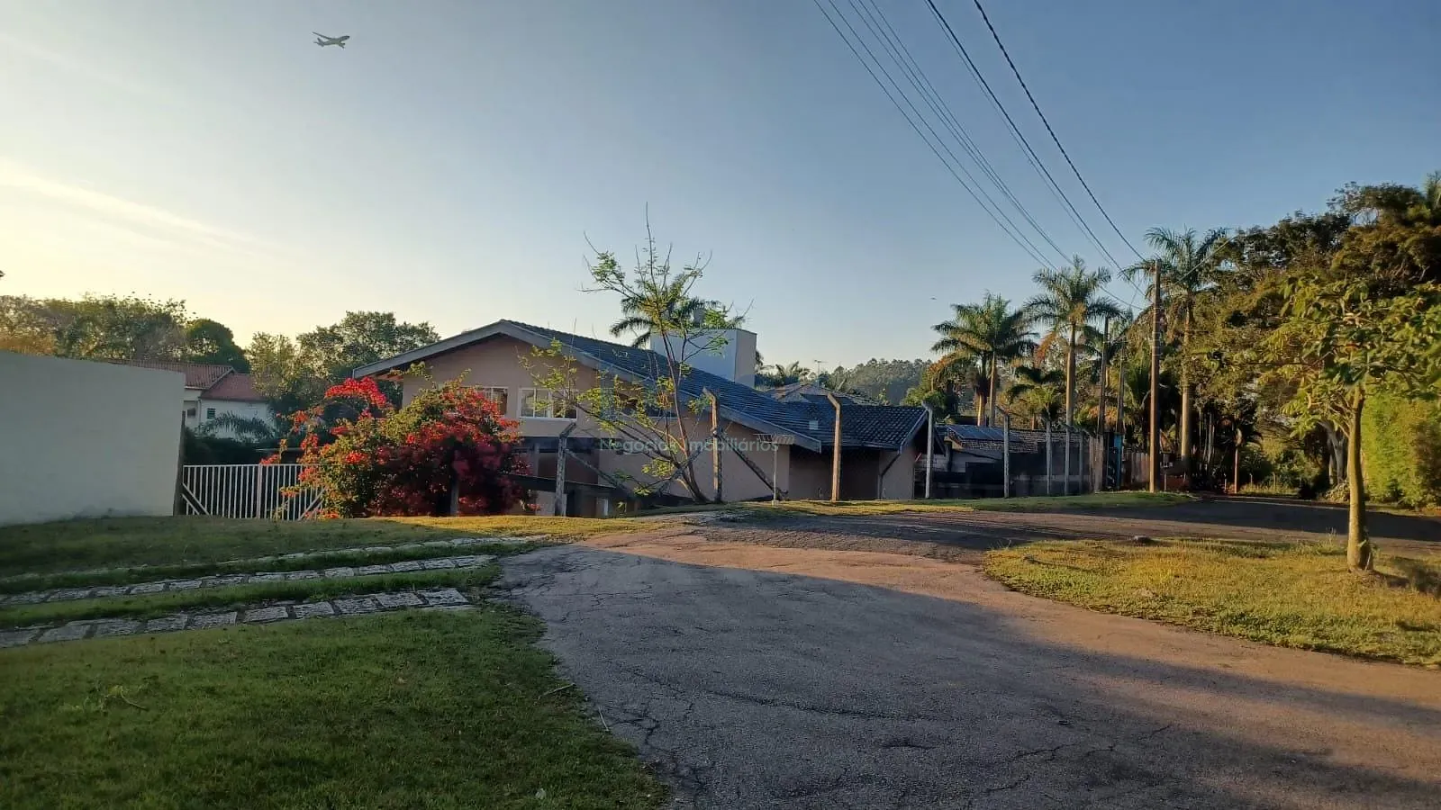 Chácara, 3 quartos, 980 m² - Foto 1