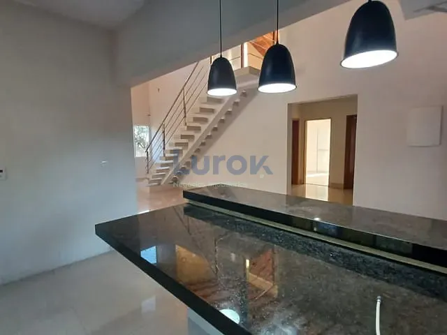 Chácara com 980m² 3 quartos e 3 banheiros, para alugar, no bairro Vale Verde em Valinhos