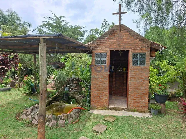 Chácara com 6500m² 2 quartos e 2 banheiros, à venda, no bairro Silvas em Morungaba