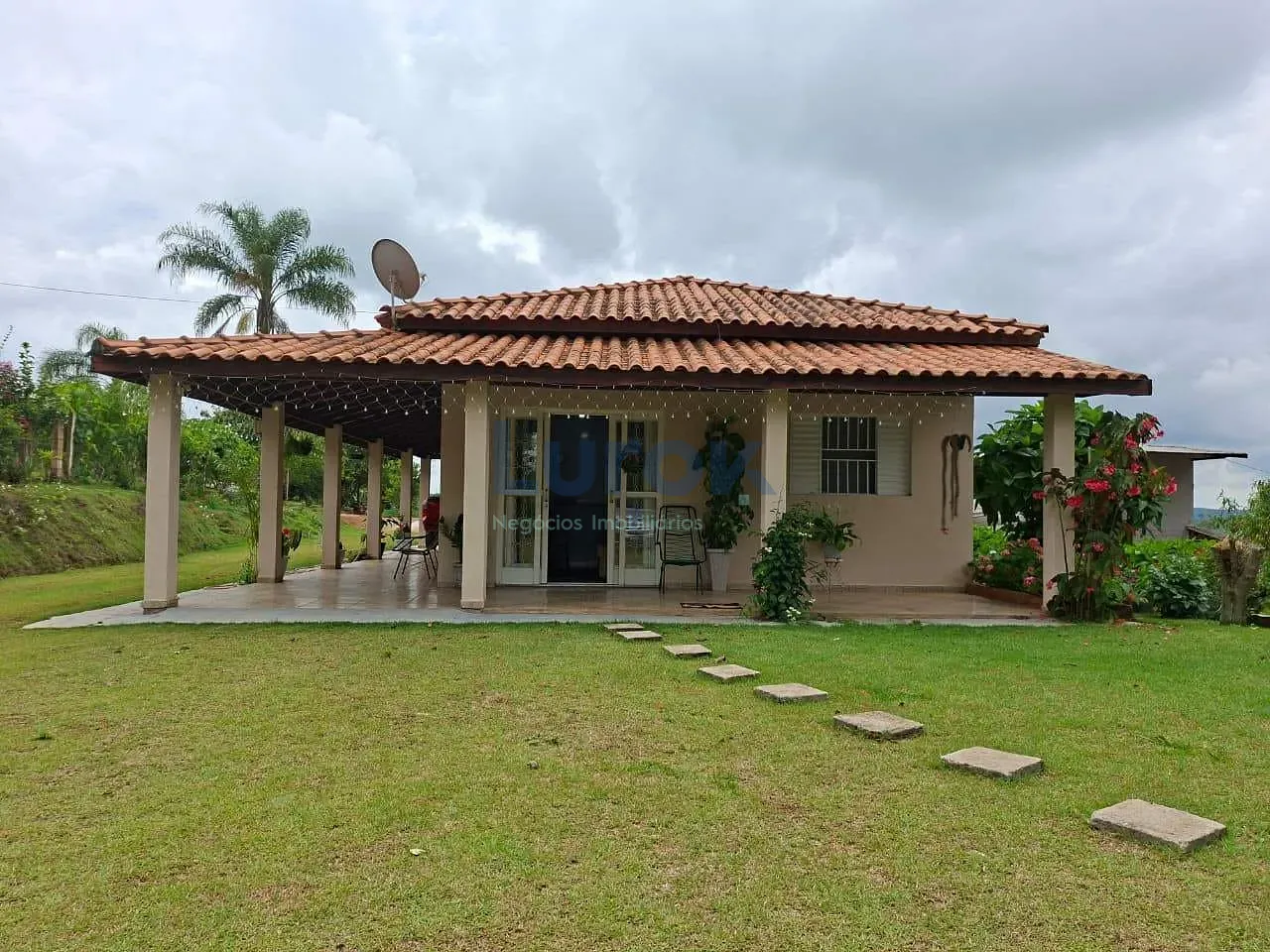 Chácara, 2 quartos, 6500 m² - Foto 1