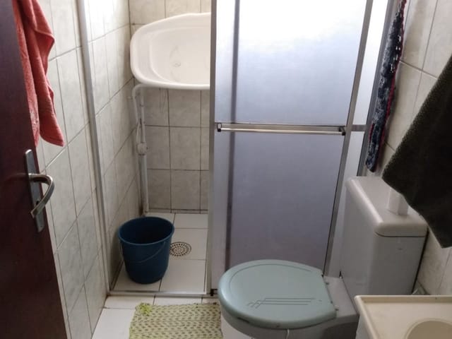 Chácara com 1800m² 3 quartos e 1 banheiro, à venda, no bairro Parque Lago Azul em Pindamonhangaba