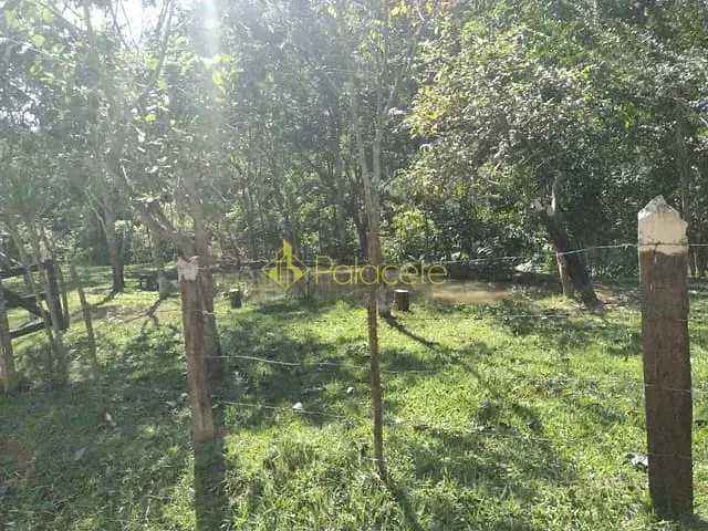 Chácara com 20000m² 3 quartos e 2 banheiros, à venda, no bairro Zona Rural em Guaratinguetá