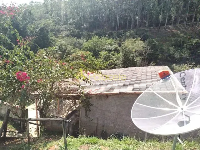 Chácara com 20000m² 3 quartos e 2 banheiros, à venda, no bairro Zona Rural em Guaratinguetá