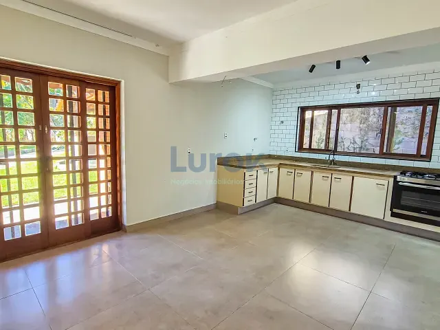 Chácara com 2000m² 3 quartos e 2 banheiros, à venda, no bairro Chácaras São Bento em Valinhos