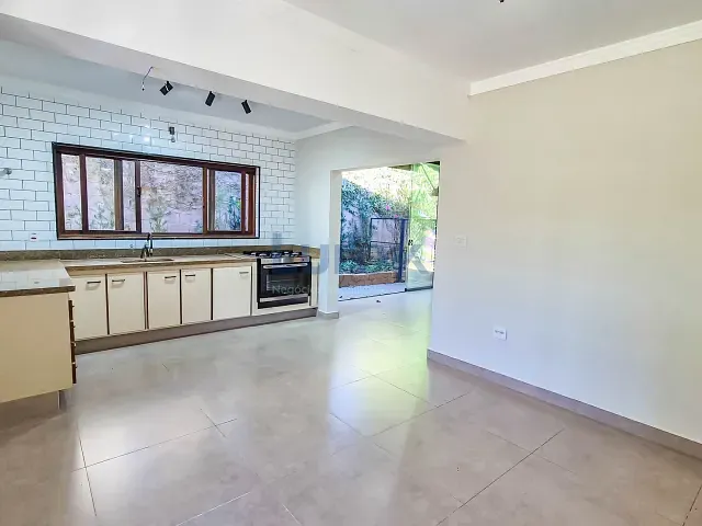 Chácara com 2000m² 3 quartos e 2 banheiros, à venda, no bairro Chácaras São Bento em Valinhos