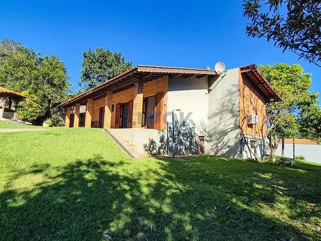 Chácara com 2000m² 3 quartos e 2 banheiros, à venda, no bairro Chácaras São Bento em Valinhos