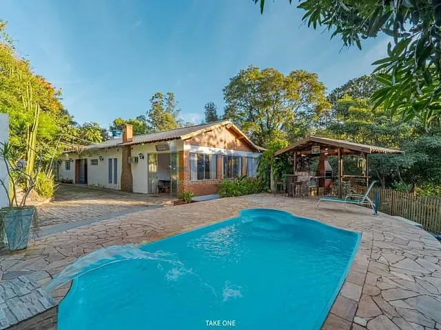 Chácara com 2850m² 3 quartos e 4 banheiros, à venda, no bairro Parque Valinhos em Valinhos