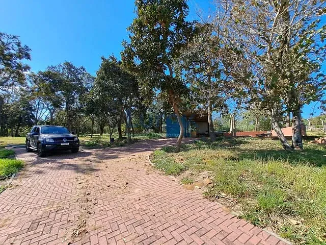 Chácara com 5m² 1 quarto e 1 banheiro, à venda, no bairro Ubá em Itirapina