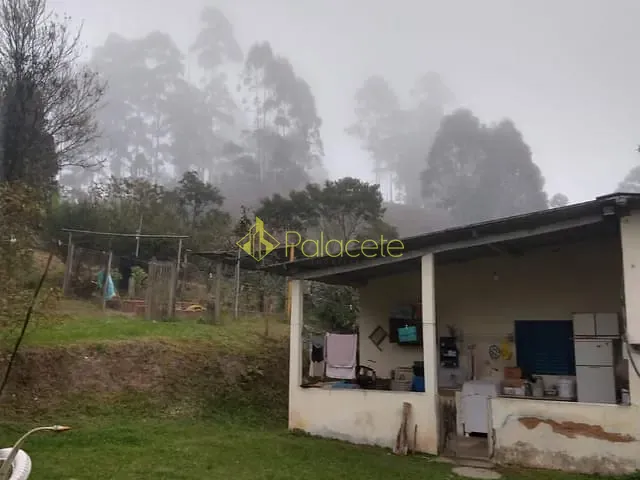 Chácara com 24000m² 5 quartos e 3 banheiros, à venda, no bairro Zona Rural em São Luiz Do Paraitinga