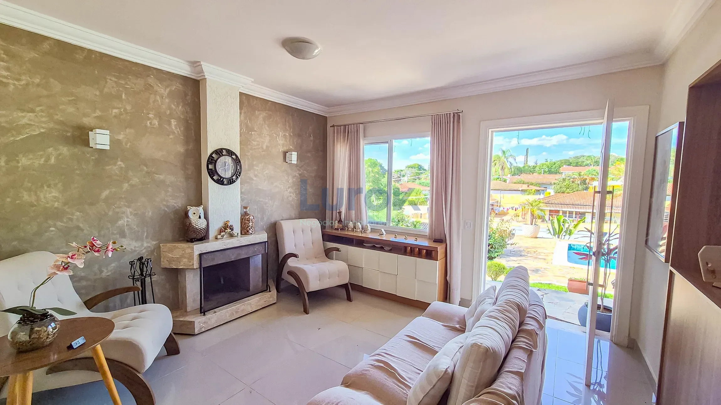 Chácara, 3 quartos, 1000 m² - Foto 1