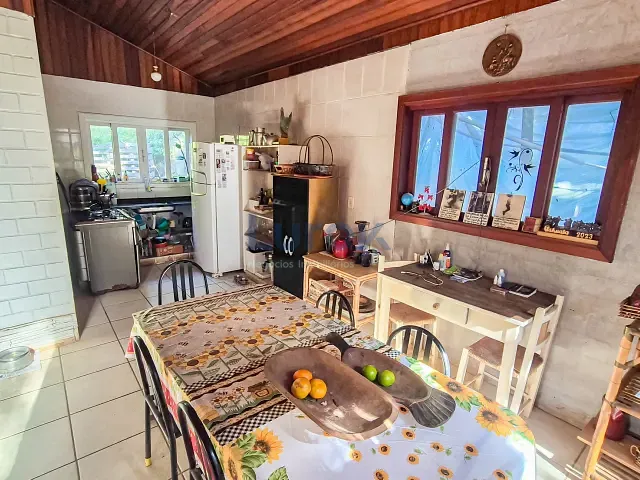 Chácara com 2250m² 2 quartos e 2 banheiros, à venda, no bairro Vale Verde em Valinhos