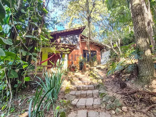 Chácara com 2250m² 2 quartos e 2 banheiros, à venda, no bairro Vale Verde em Valinhos