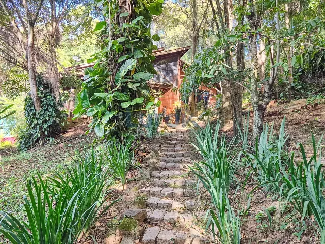 Chácara com 2250m² 2 quartos e 2 banheiros, à venda, no bairro Vale Verde em Valinhos