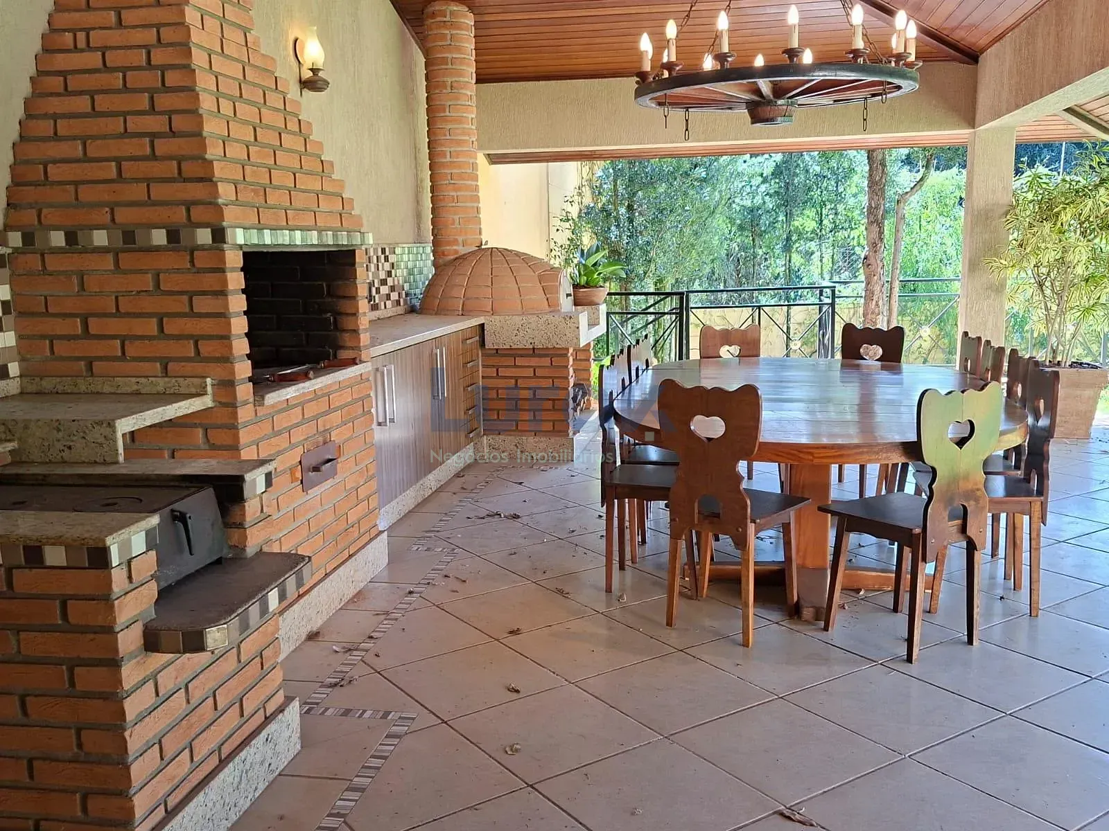 Chácara, 3 quartos, 1120 m² - Foto 1