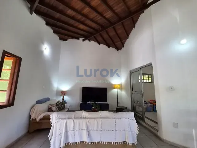 Chácara com 1480m² 4 quartos e 4 banheiros, à venda, no bairro Vale Verde em Valinhos
