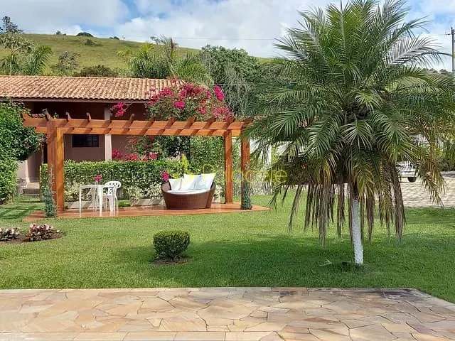Chácara com 7700m² 4 quartos e 4 banheiros, à venda, no bairro Ribeirão Grande em Pindamonhangaba