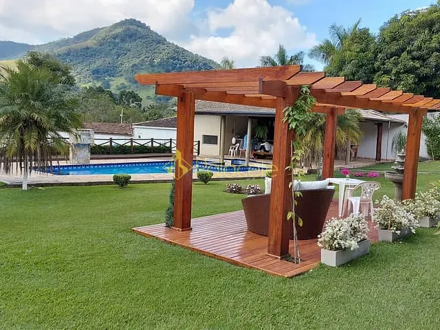 Chácara com 7700m² 4 quartos e 4 banheiros, à venda, no bairro Ribeirão Grande em Pindamonhangaba