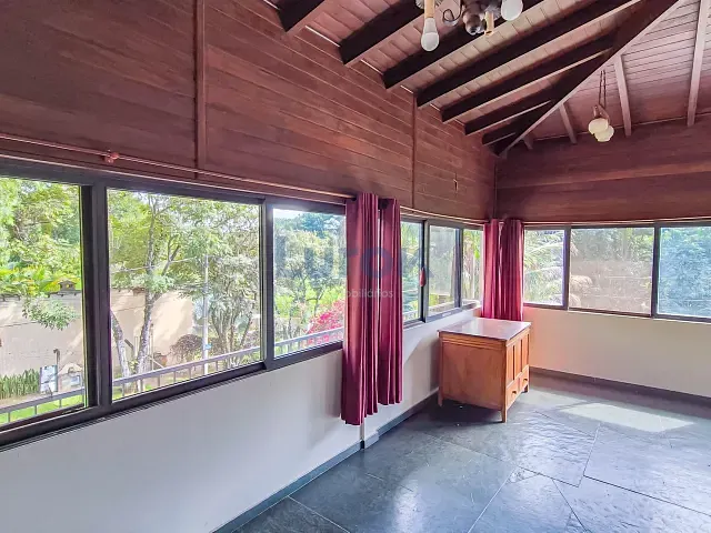 Chácara com 900m² 3 quartos e 5 banheiros, à venda, no bairro Vale Verde em Valinhos
