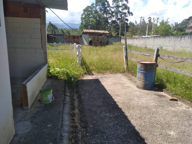 Chácara com 1000m² 1 quarto e 1 banheiro, à venda, no bairro Ribeirão Grande em Pindamonhangaba