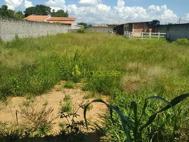 Chácara com 1000m² 1 quarto e 1 banheiro, à venda, no bairro Ribeirão Grande em Pindamonhangaba
