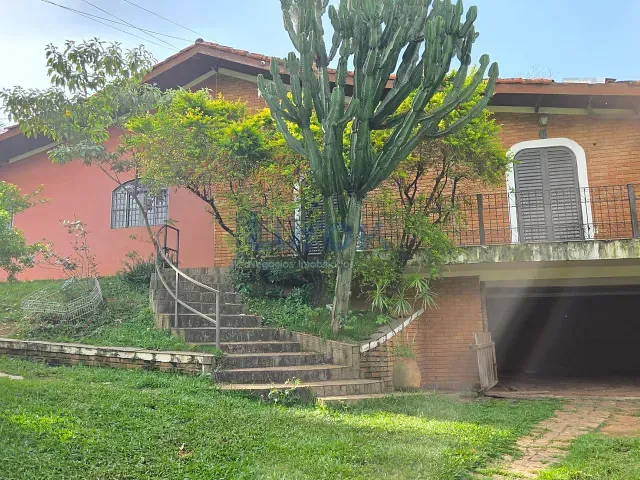 Chácara com 1130m² 2 quartos e 4 banheiros, à venda, no bairro Estância Recreativa San Fernando em Valinhos